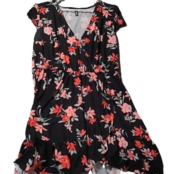 H & M Floral Dress‎ - Picture 1 of 5